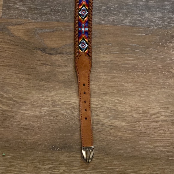 Vintage Native American/Southwestern beaded leather belt - Picture 4 of 9
